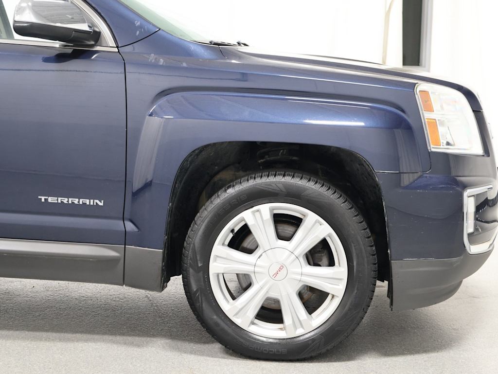 Thumbnail: 2016 GMC Terrain - 8