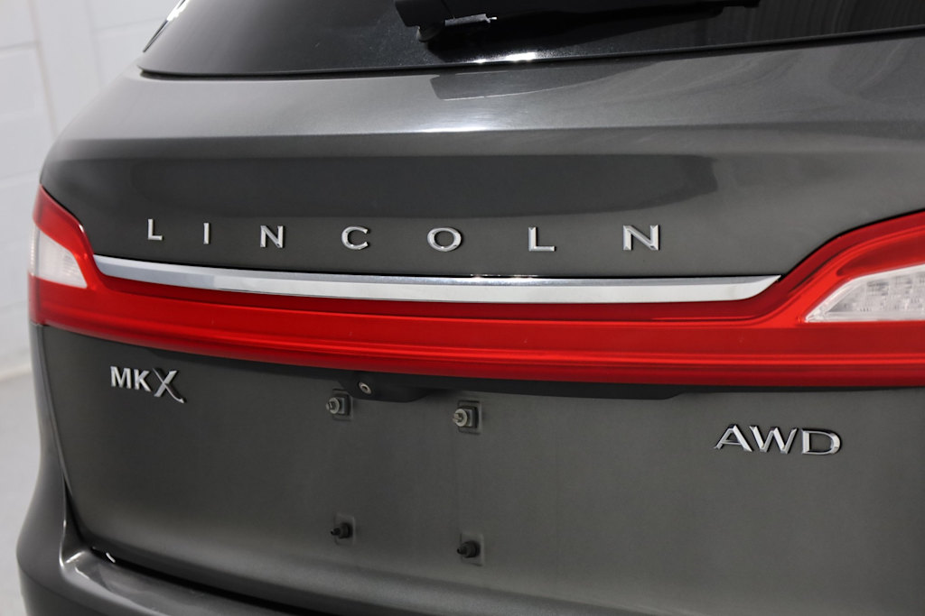 Thumbnail: 2017 Lincoln MKX - 21