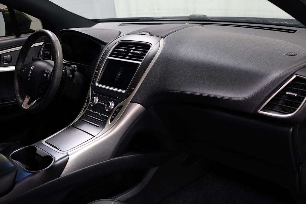 Thumbnail: 2017 Lincoln MKX - 9