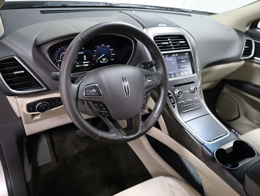 Thumbnail: 2017 Lincoln MKX - 2
