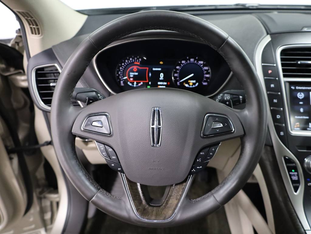 Thumbnail: 2017 Lincoln MKX - 13