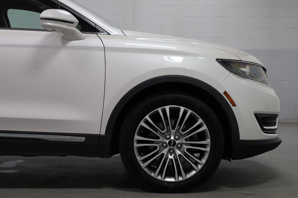 Thumbnail: 2016 Lincoln MKX - 8