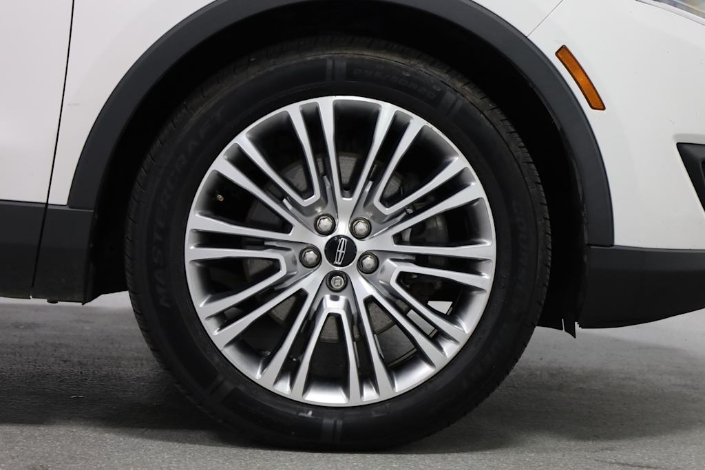 Thumbnail: 2016 Lincoln MKX - 24