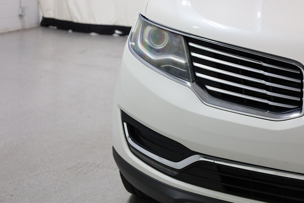 Thumbnail: 2016 Lincoln MKX - 26