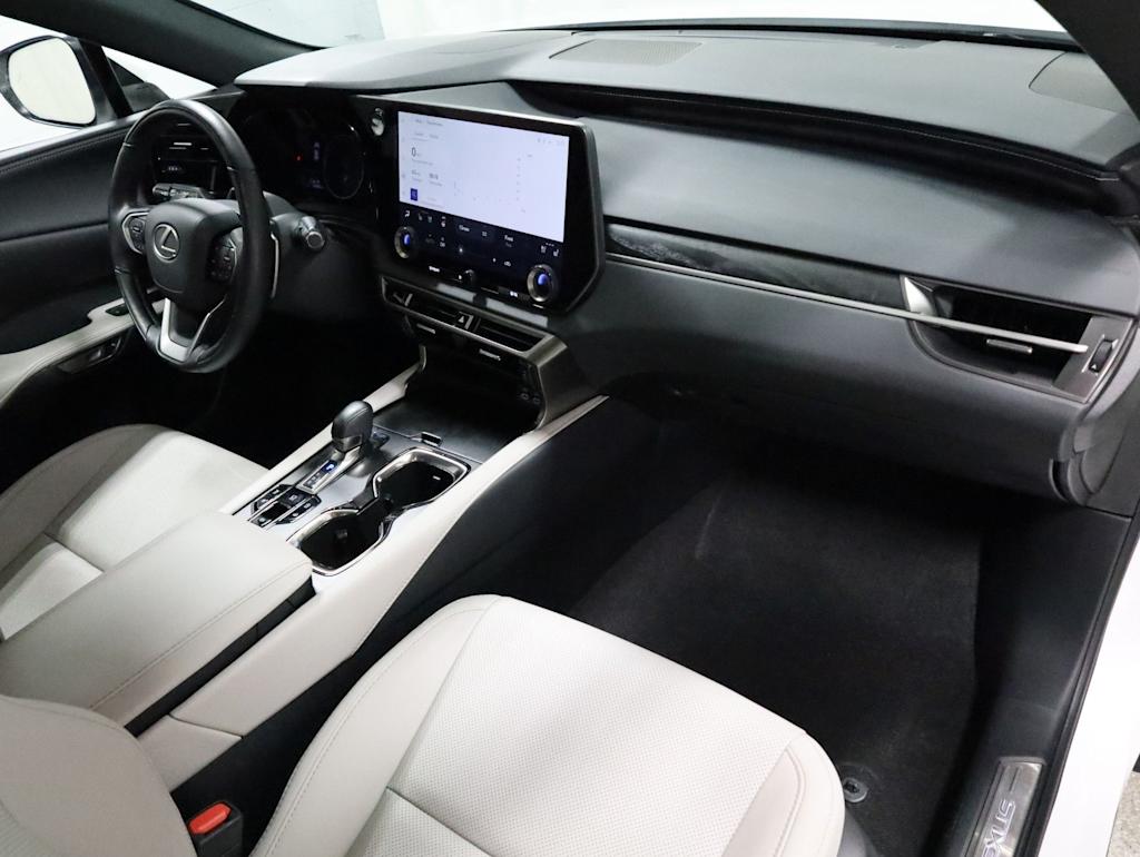 Thumbnail: 2024 Lexus RX - 10