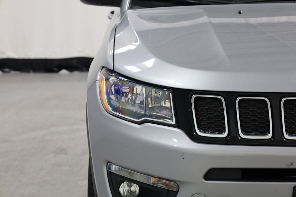 Thumbnail: 2019 Jeep Compass - 25