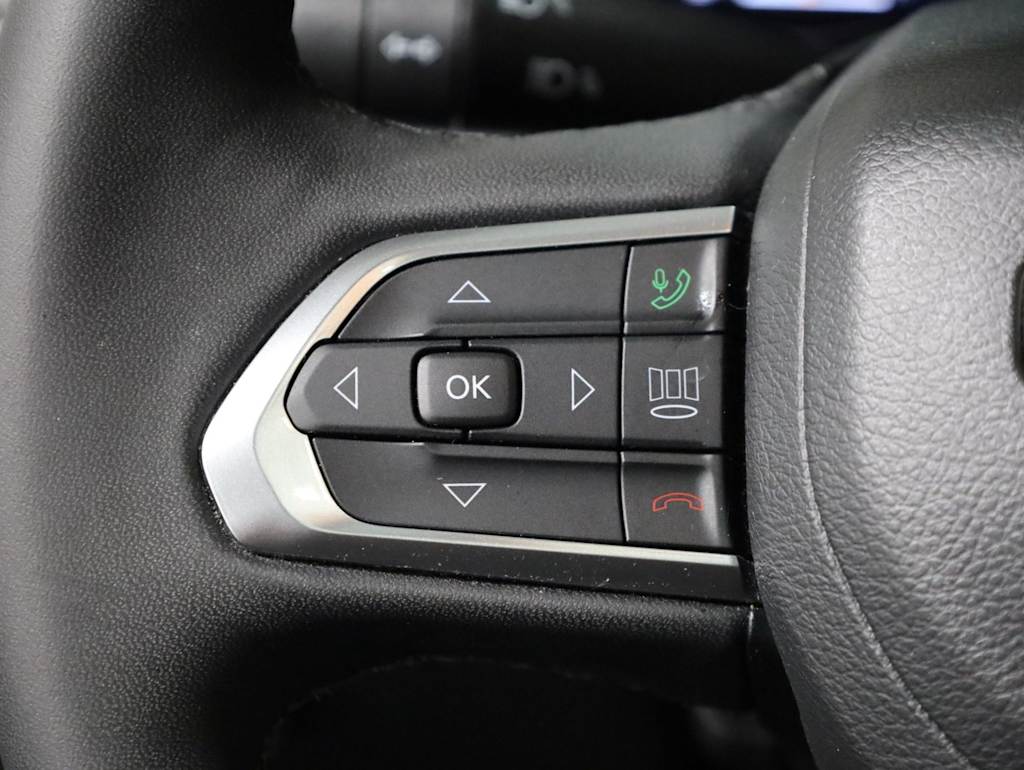 Thumbnail: 2023 Jeep Compass - 30