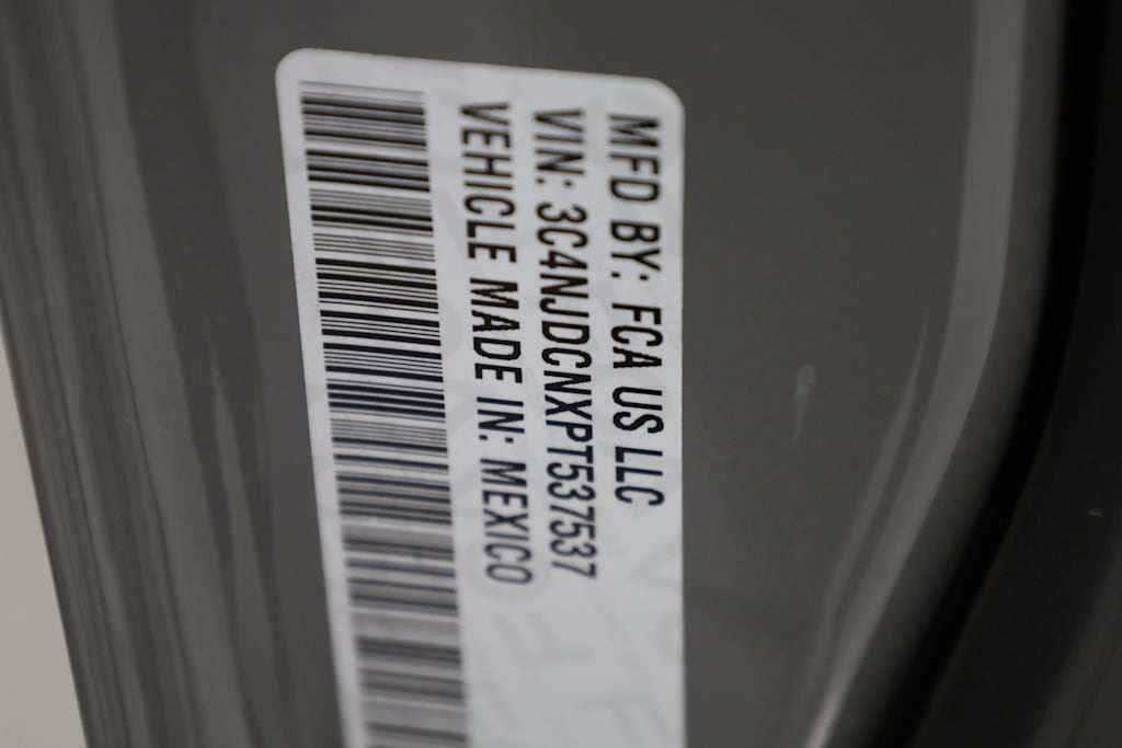 Thumbnail: 2023 Jeep Compass - 19