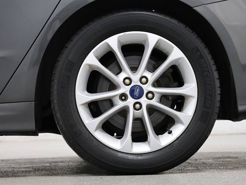 Thumbnail: 2019 Ford Fusion - 40
