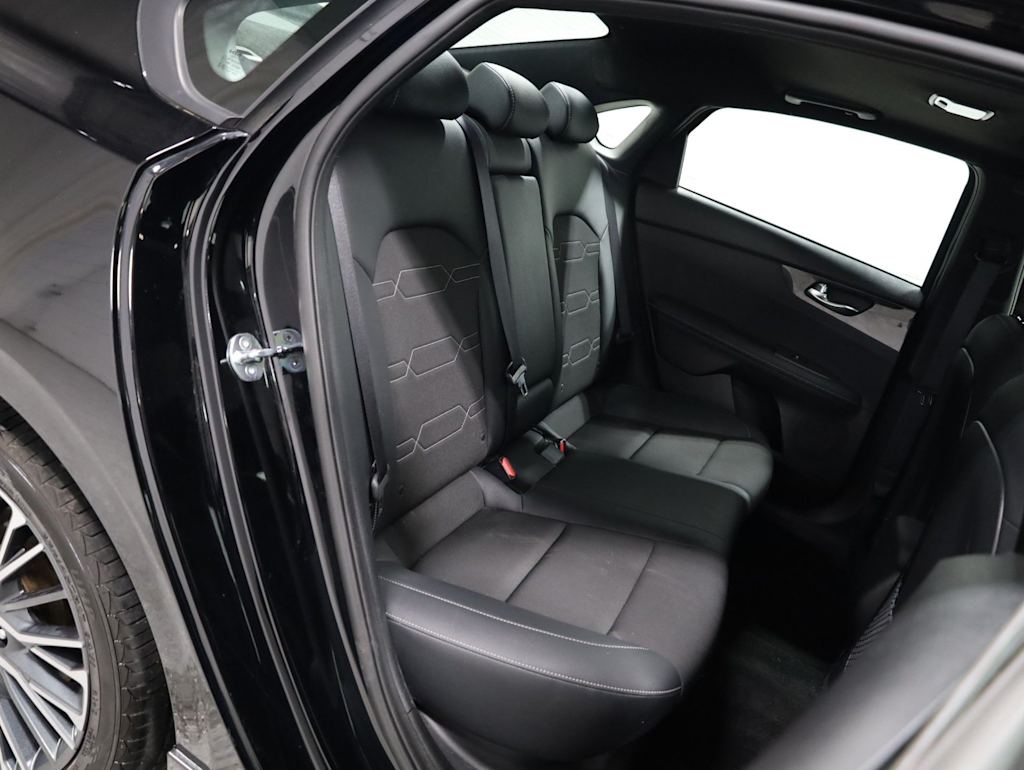 Thumbnail: 2024 Kia Forte - 38