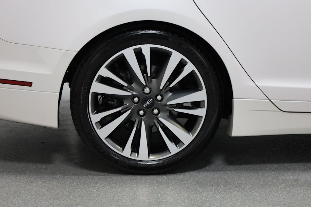 Thumbnail: 2020 Lincoln MKZ - 41