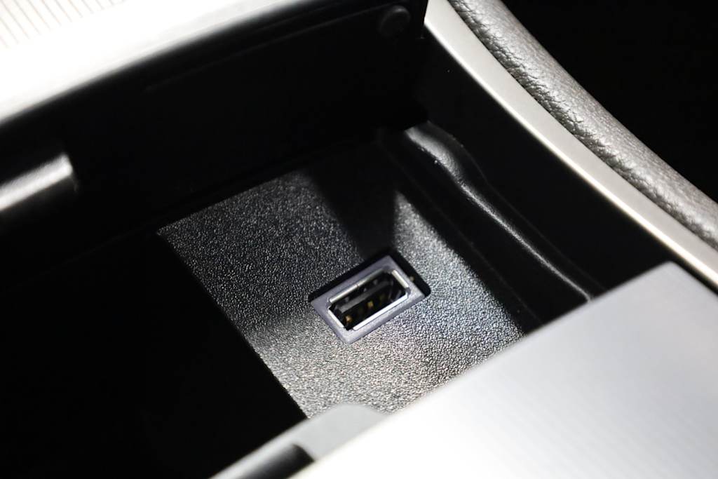Thumbnail: 2020 Lincoln MKZ - 37