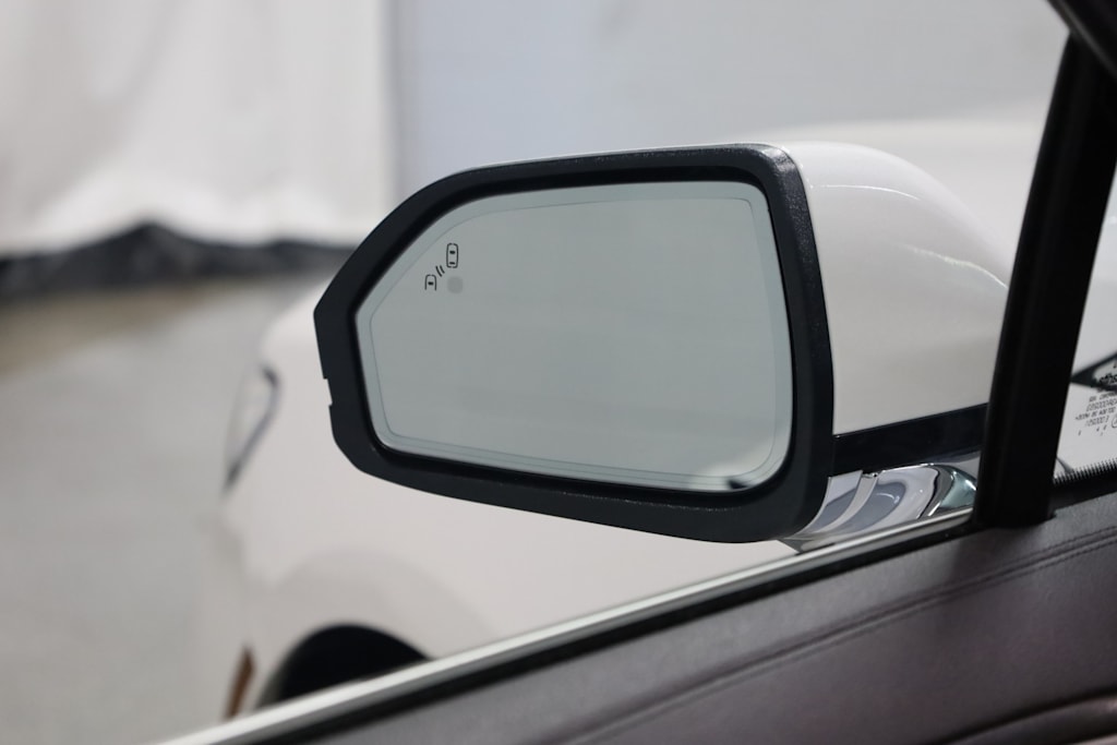 Thumbnail: 2020 Lincoln MKZ - 28