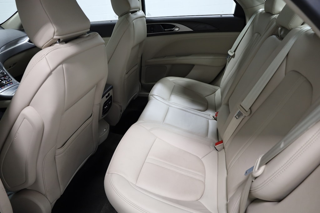 Thumbnail: 2020 Lincoln MKZ - 38
