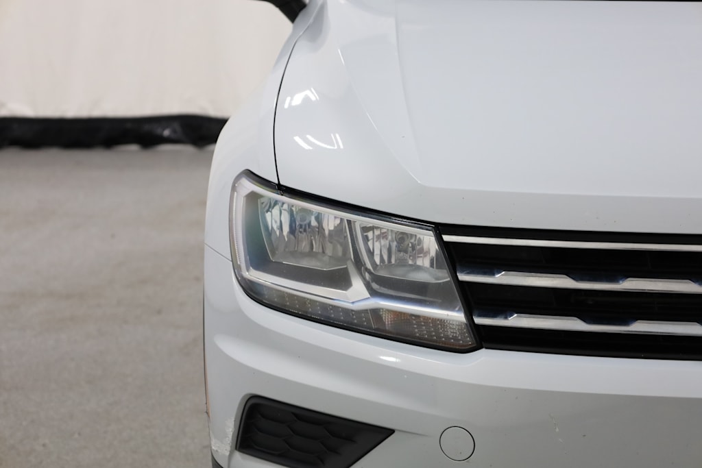 Thumbnail: 2018 Volkswagen Tiguan - 25