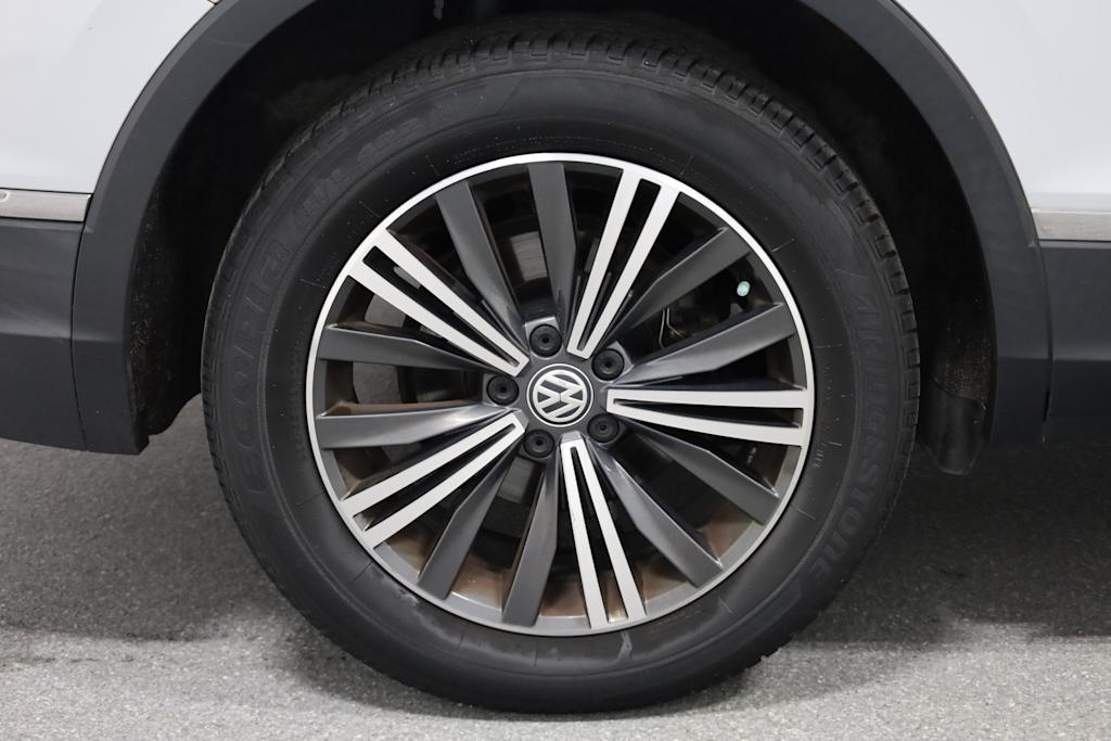 Thumbnail: 2018 Volkswagen Tiguan - 38