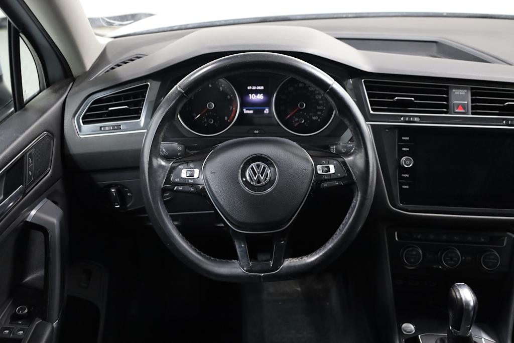 Thumbnail: 2018 Volkswagen Tiguan - 13