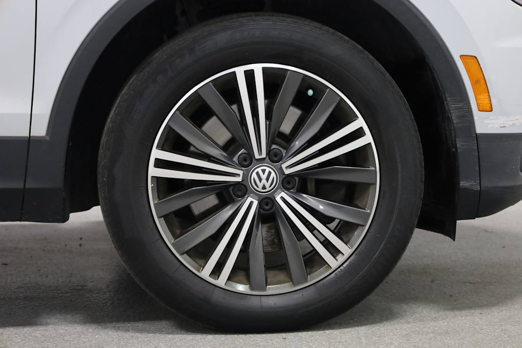 Thumbnail: 2018 Volkswagen Tiguan - 23