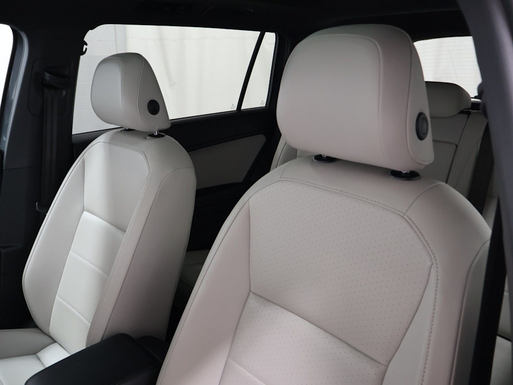 Thumbnail: 2019 Volkswagen Tiguan - 11