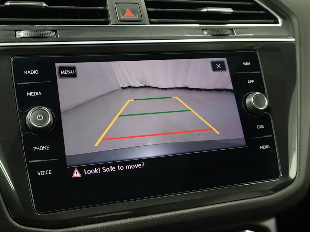 Thumbnail: 2019 Volkswagen Tiguan - 34