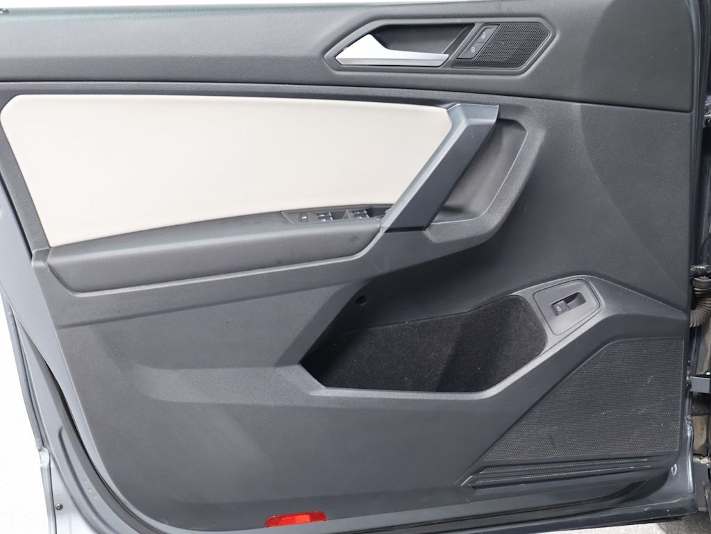 Thumbnail: 2019 Volkswagen Tiguan - 25