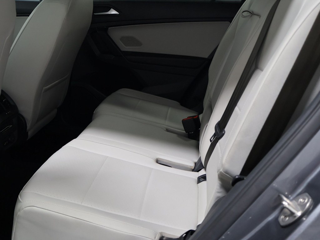 Thumbnail: 2019 Volkswagen Tiguan - 12