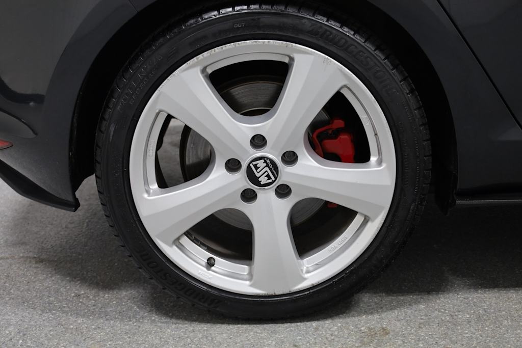 2017 Volkswagen Golf GTI SE 37