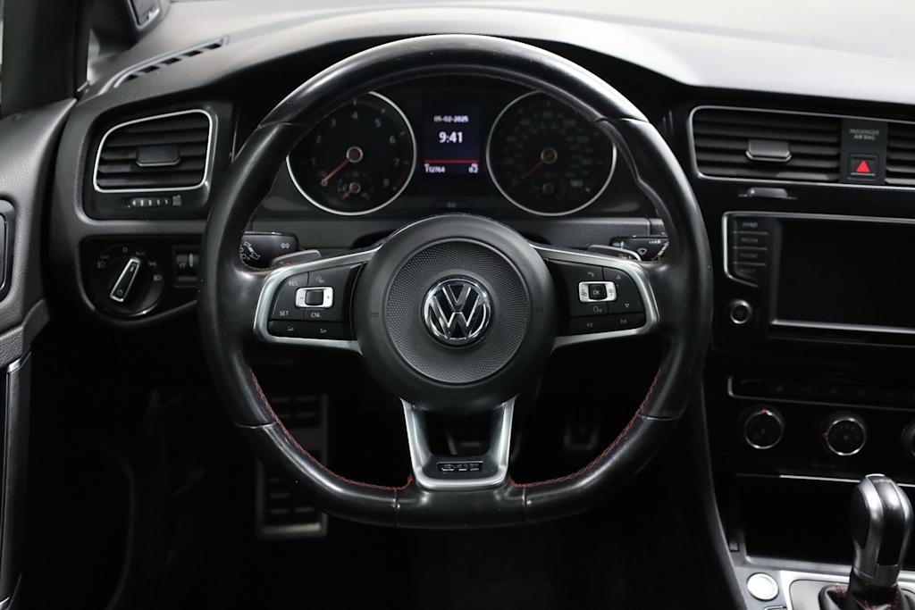 2017 Volkswagen Golf GTI SE 14