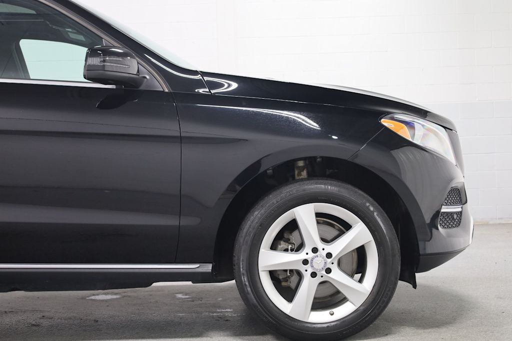 Thumbnail: 2017 Mercedes-Benz GLE - 8