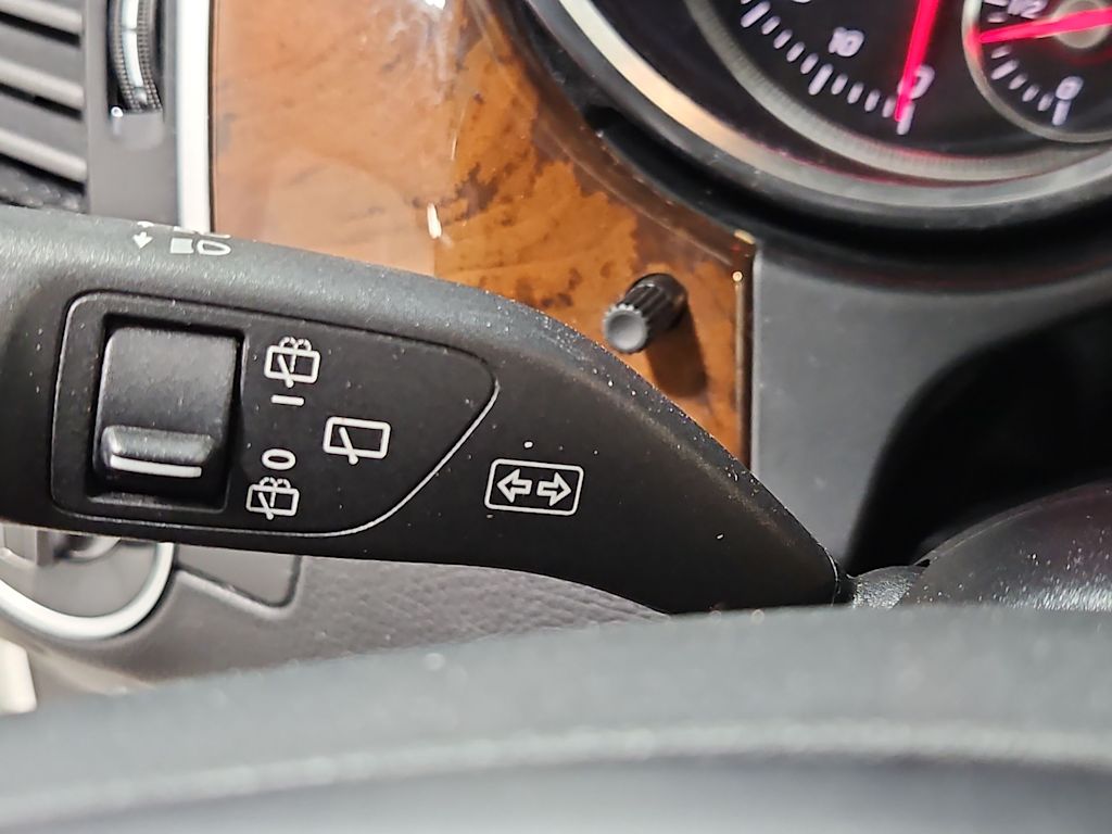 Thumbnail: 2018 Mercedes-Benz GLE - 23