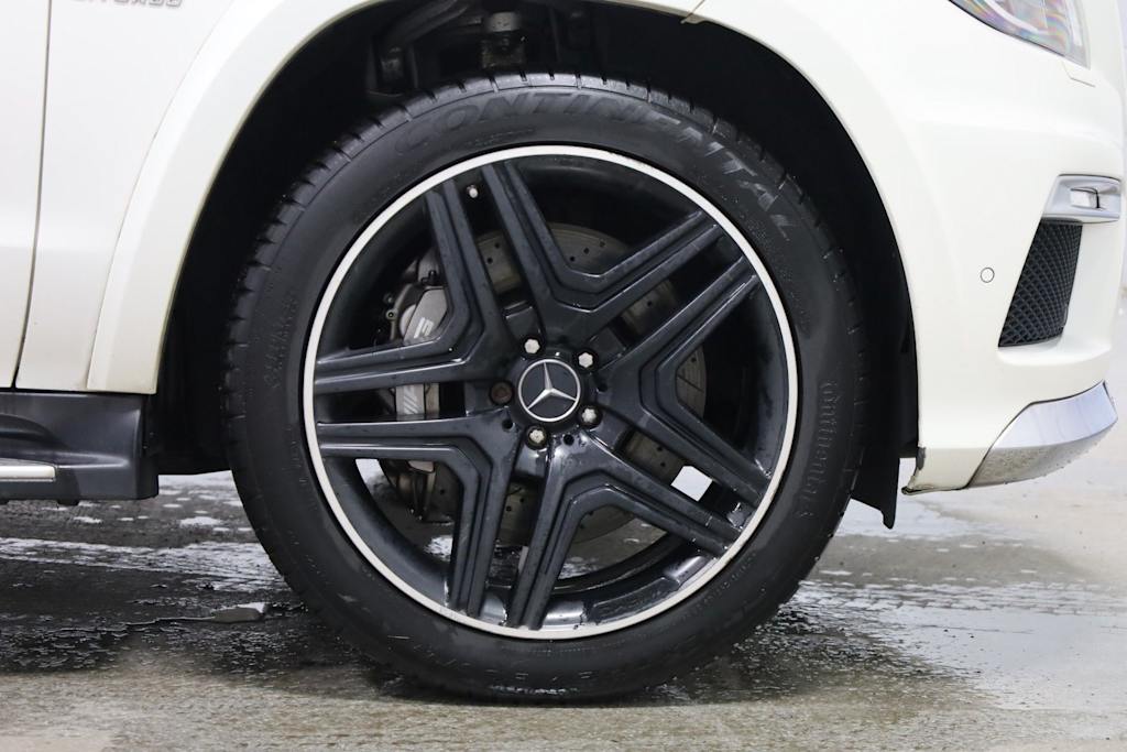 Thumbnail: 2015 Mercedes-Benz GL-Class - 22