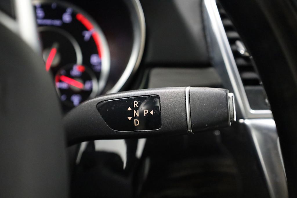 Thumbnail: 2015 Mercedes-Benz GL-Class - 32