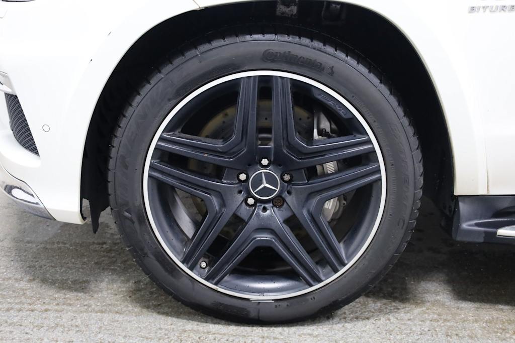 Thumbnail: 2015 Mercedes-Benz GL-Class - 40