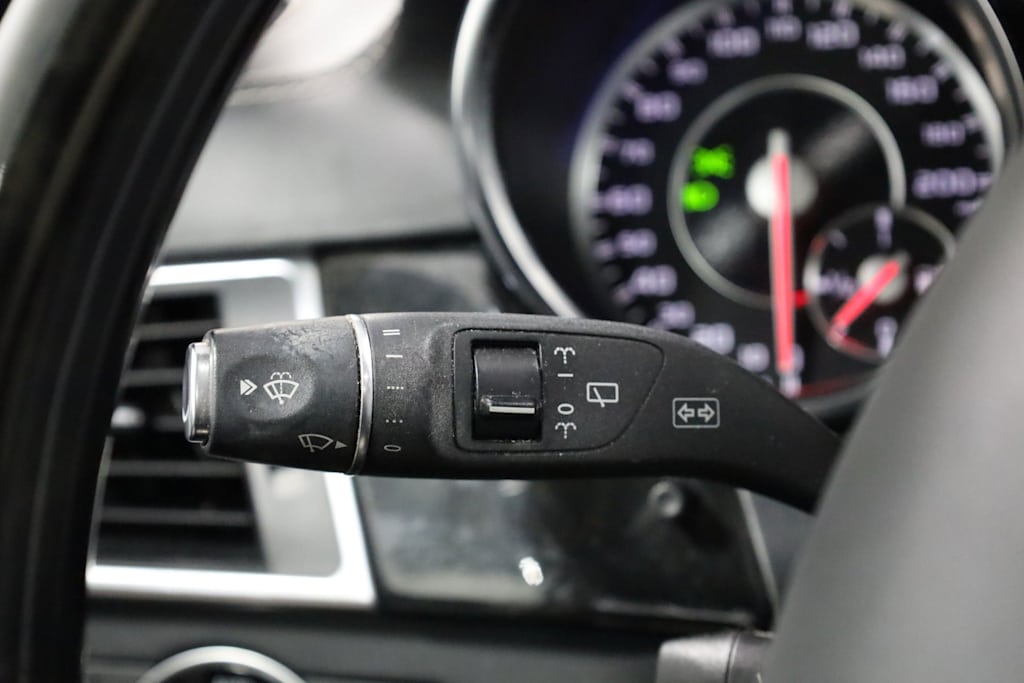 Thumbnail: 2015 Mercedes-Benz GL-Class - 33