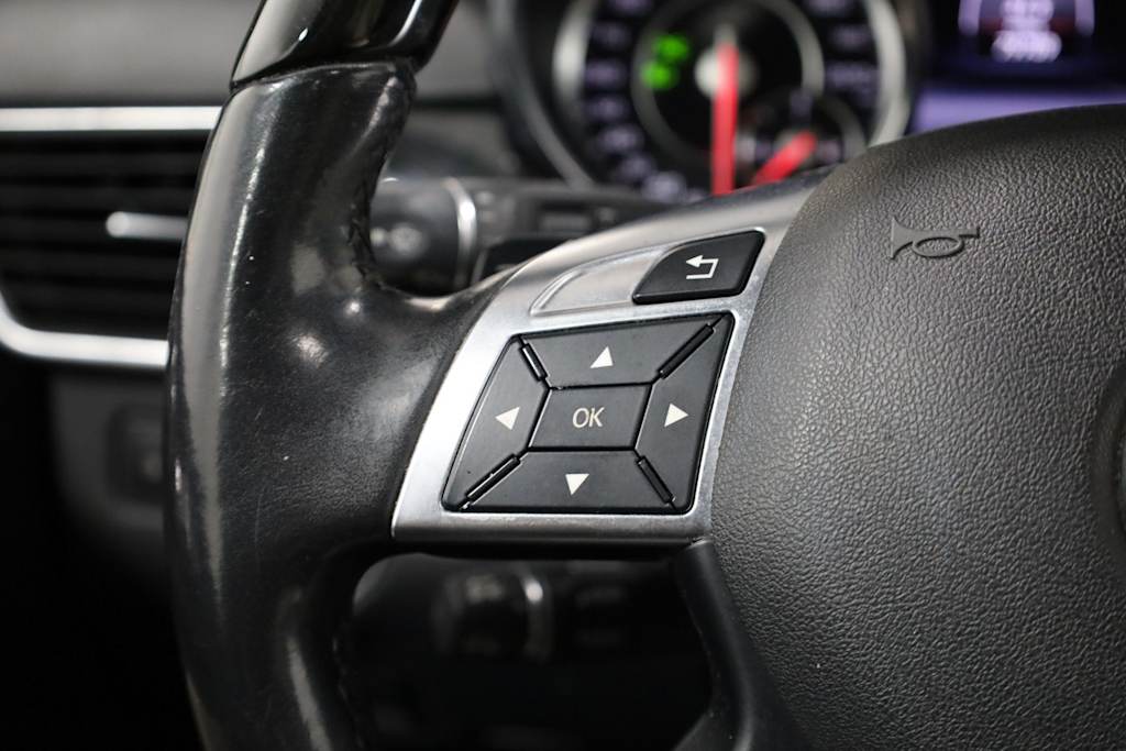 Thumbnail: 2015 Mercedes-Benz GL-Class - 30