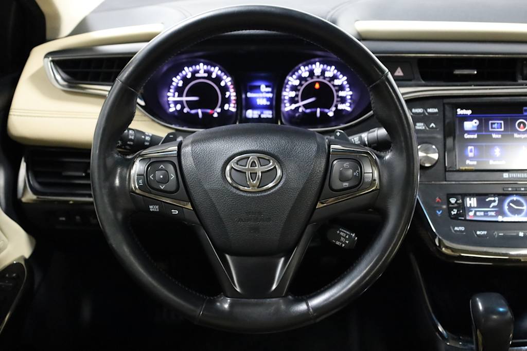 2013 Toyota Avalon Limited 10