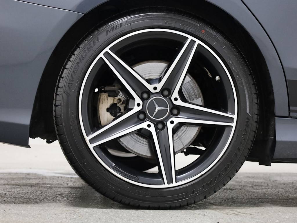 Thumbnail: 2016 Mercedes-Benz C-Class - 40