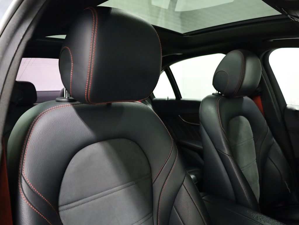 Thumbnail: 2016 Mercedes-Benz C-Class - 30
