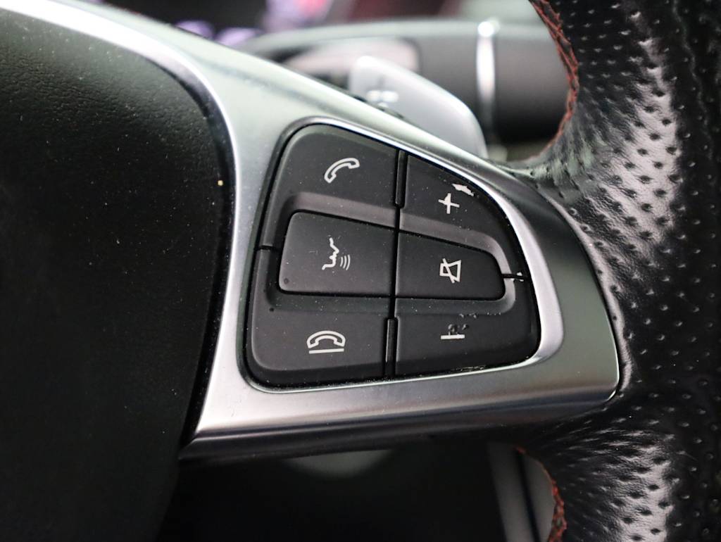 Thumbnail: 2016 Mercedes-Benz C-Class - 32