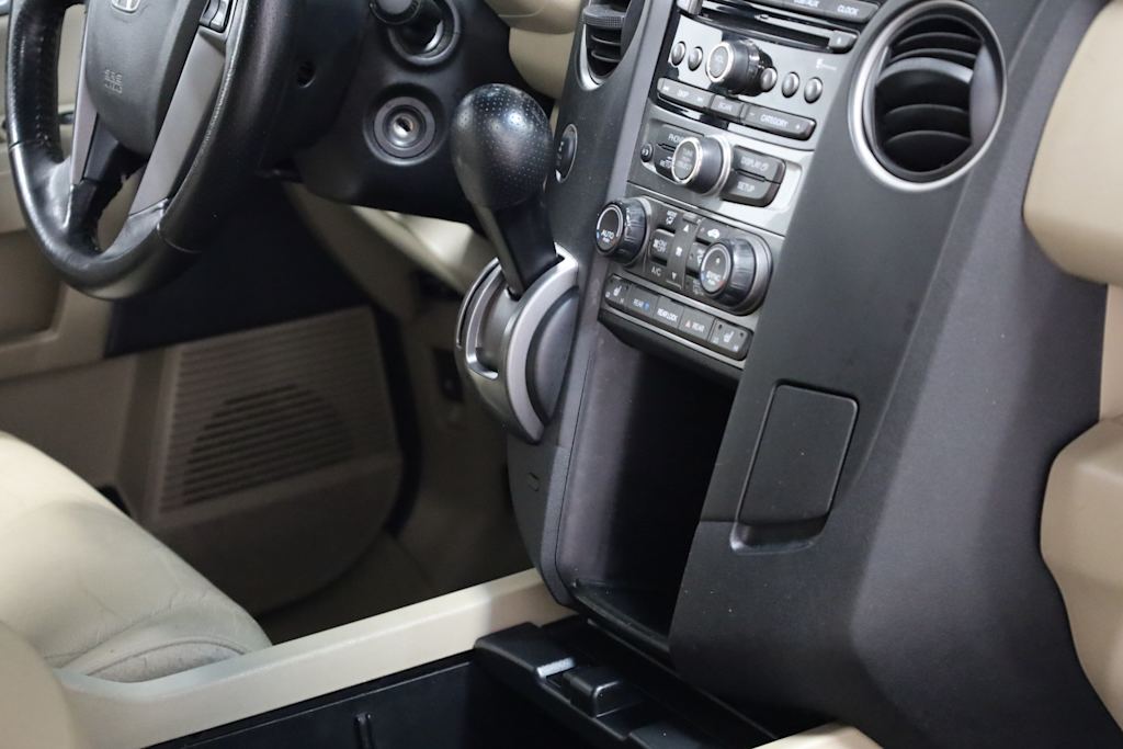 Thumbnail: 2013 Honda Pilot - 29