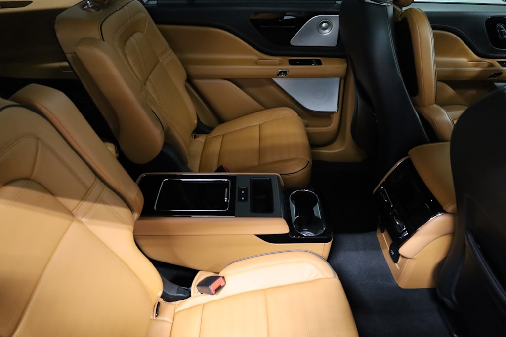 2023 Lincoln Aviator Black Label 37