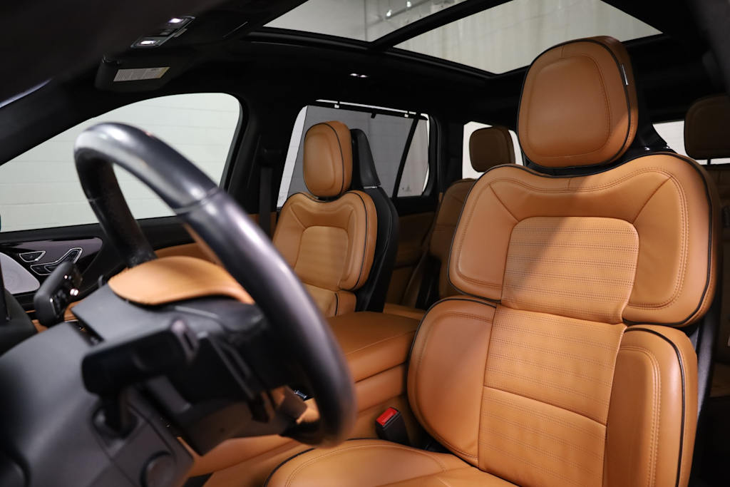 2023 Lincoln Aviator Black Label 11