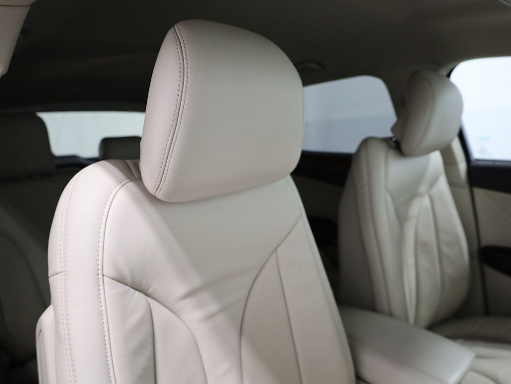 Thumbnail: 2017 Lincoln MKC - 28
