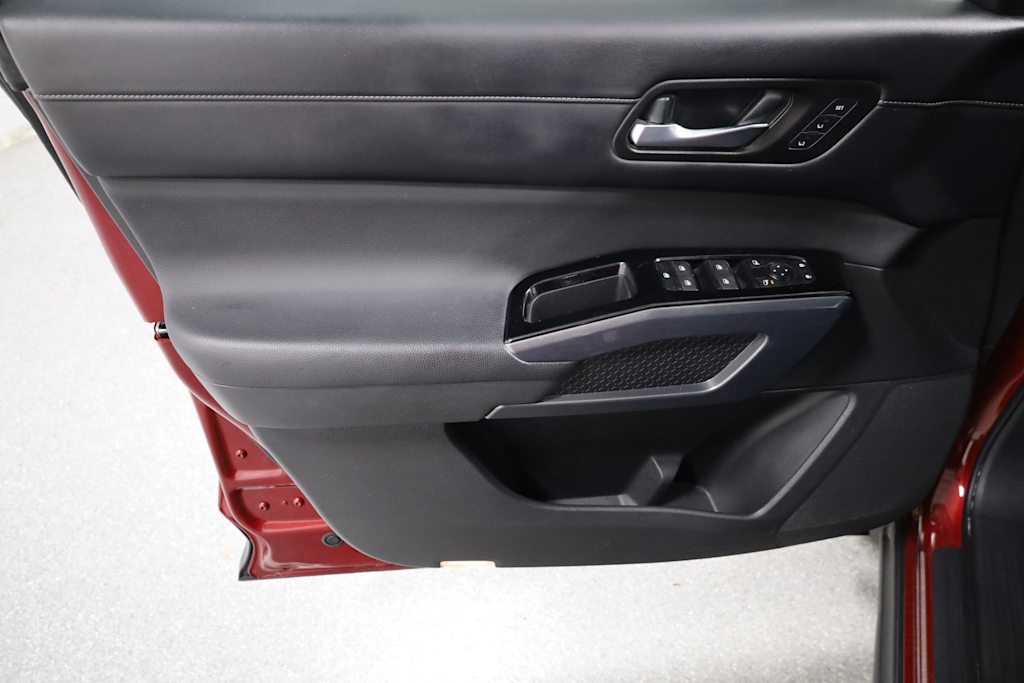 Thumbnail: 2022 Nissan Pathfinder - 25