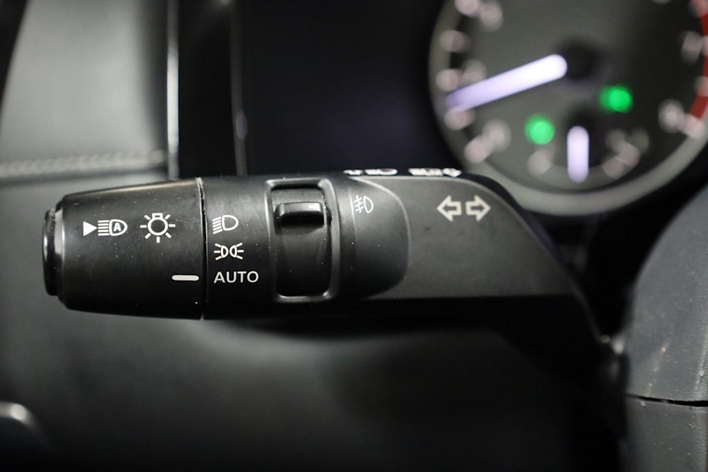 Thumbnail: 2022 Nissan Pathfinder - 18