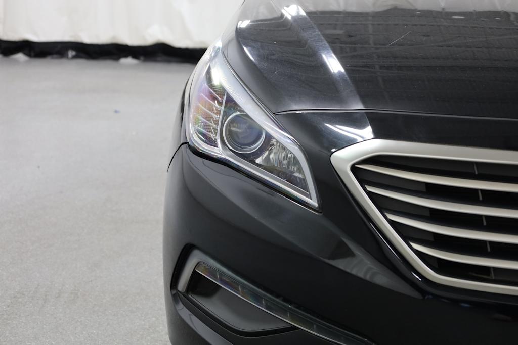 Thumbnail: 2015 Hyundai Sonata - 26
