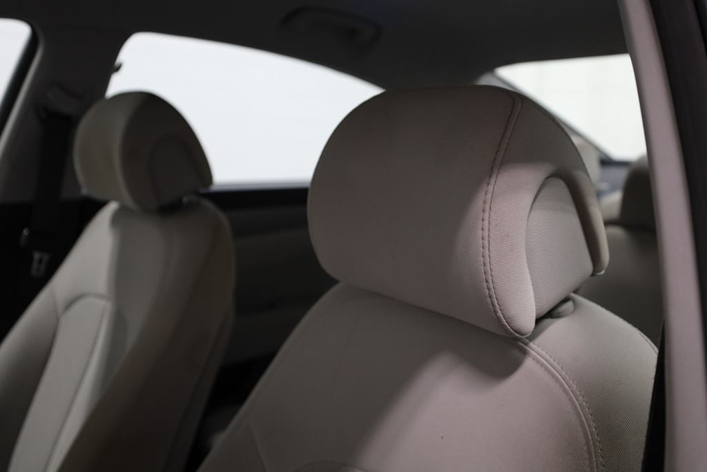 Thumbnail: 2015 Hyundai Sonata - 28