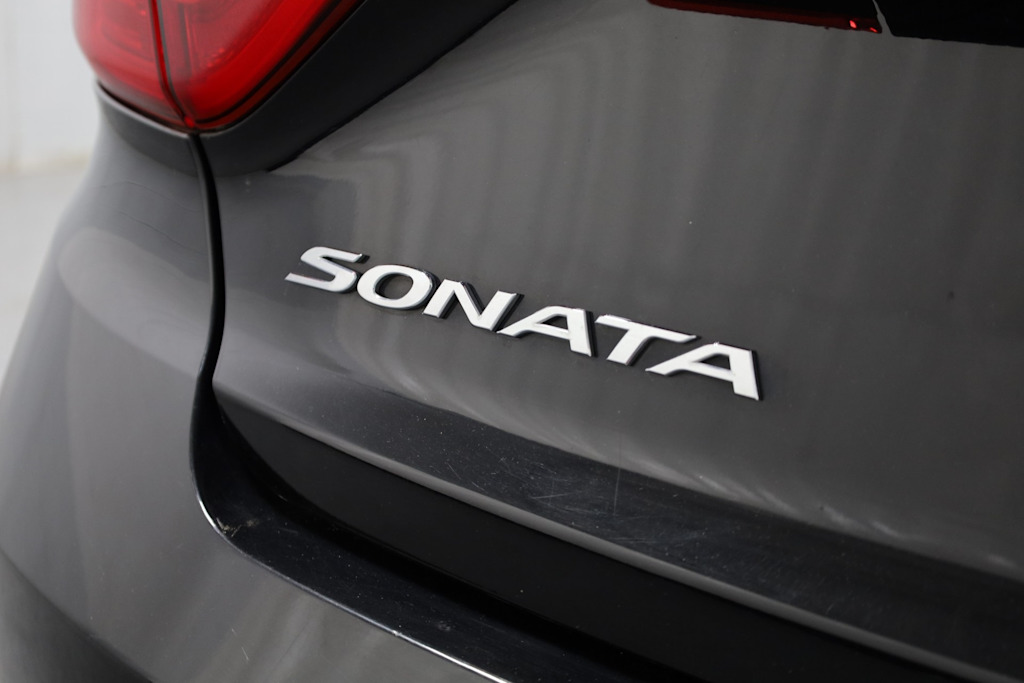 Thumbnail: 2015 Hyundai Sonata - 7