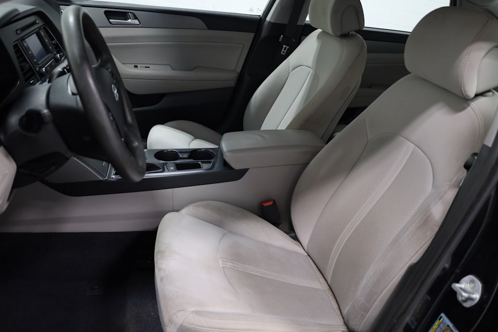 Thumbnail: 2015 Hyundai Sonata - 11