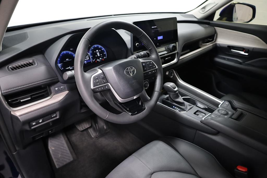 Thumbnail: 2024 Toyota Grand Highlander - 2